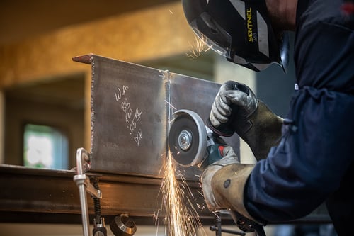 Backgouging test application at a weld root