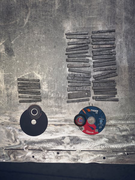 Results of a cutting wheel test, showing the total number of cuts and the wheels used.