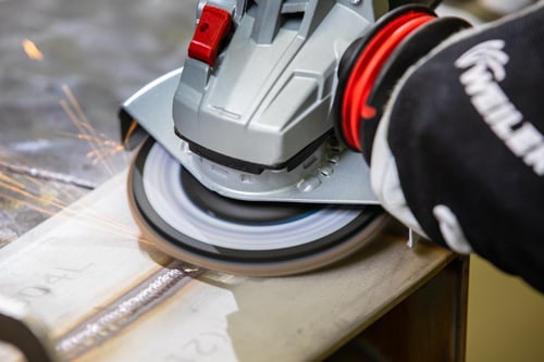 FlapDiscWeldGrindingSSonFlatSurfaces694-med