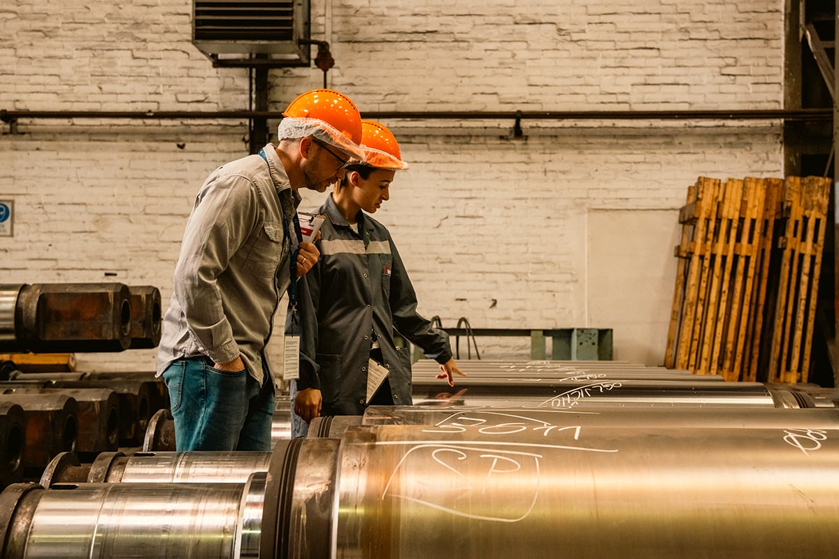 Weiler-Jesenice-RG-Inspecting-Rolls-019-1200x